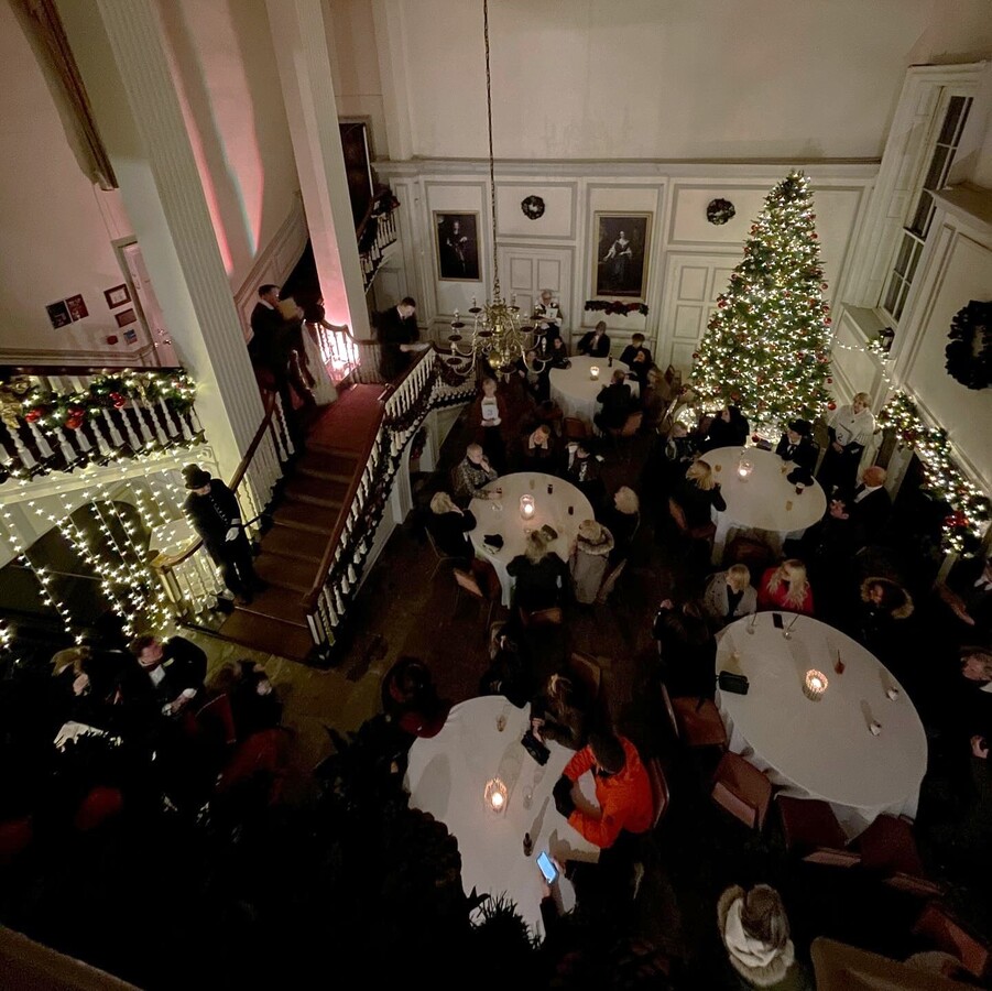 The plot is outlined